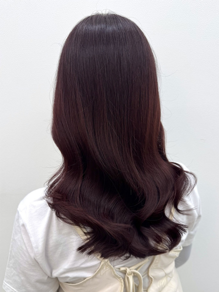 ミディアムヘア/大人ピンクブラウン/チェリーレッド