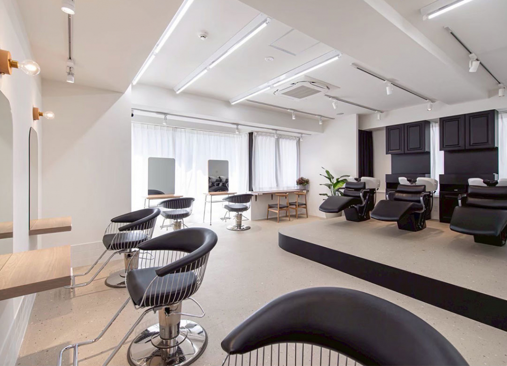 松戸で美容室・マツエクを展開している「Bull（ブル）」の店舗「ANNI perm & color 松戸」